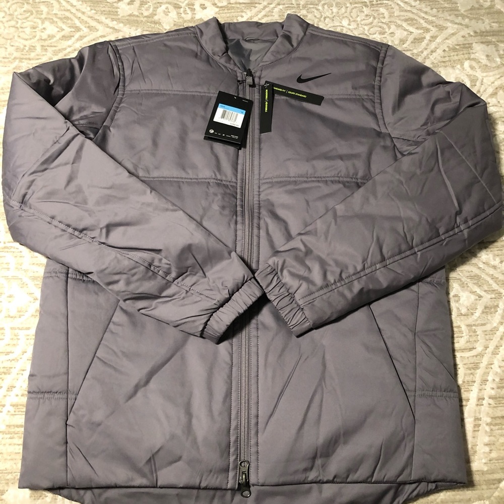 Nike Men’s Synthetic-Fill Reversible Jacket - Picture 4 of 9